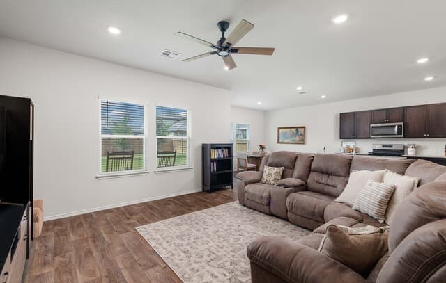 5024  Snap Hook, San Antonio, TX 78261 — photo 5