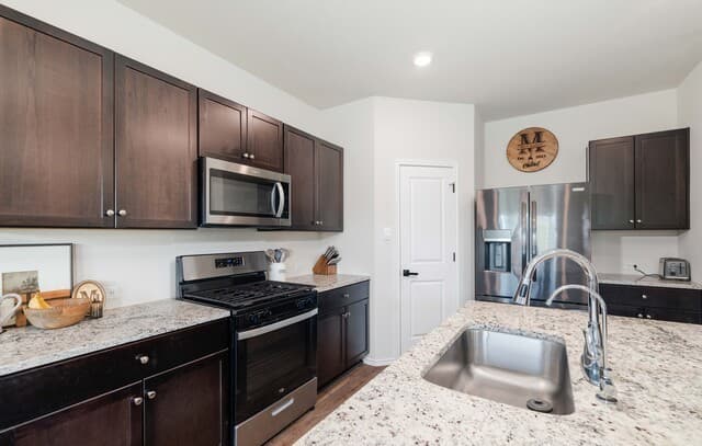 5024  Snap Hook, San Antonio, TX 78261 — photo 9
