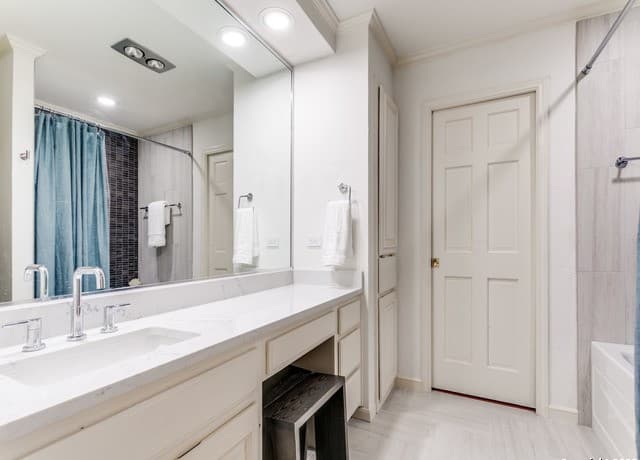 8000 Donore Pl Unit 11, San Antonio, TX 78229 — photo 18