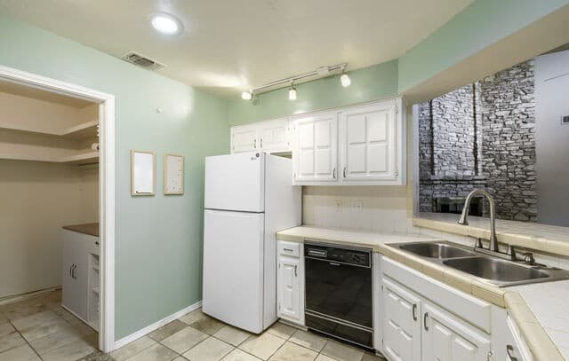 7939  Misty Park Street, San Antonio, TX 78250 — photo 12