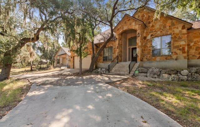 510  Cypress Pass Rd, Spring Branch, TX 78070 — photo 2