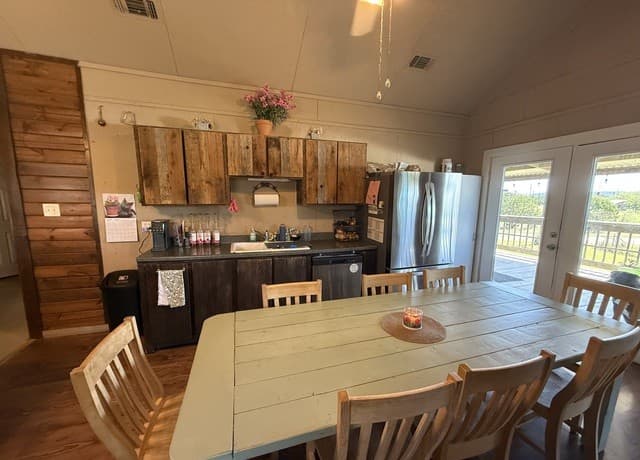 153  Park, Bandera, TX 78003 — photo 10