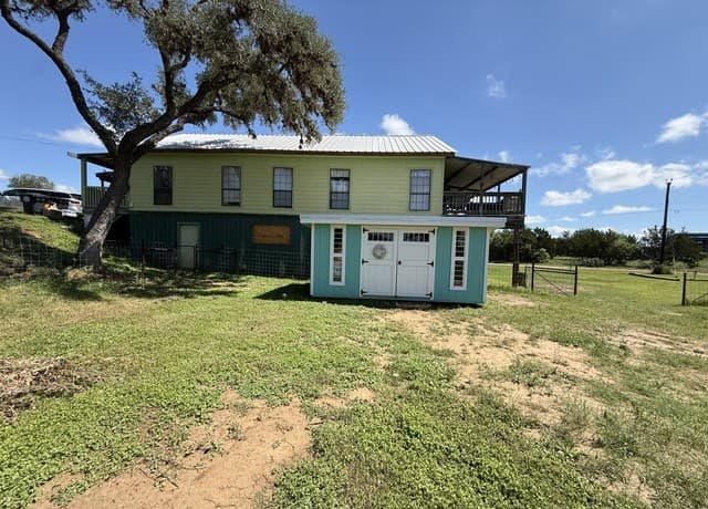 153  Park, Bandera, TX 78003 — photo 22