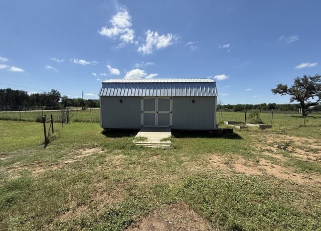 153  Park, Bandera, TX 78003 — photo 5