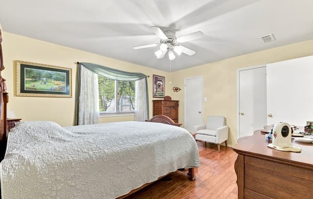 8621  Wood Falls, San Antonio, TX 78251 — photo 12