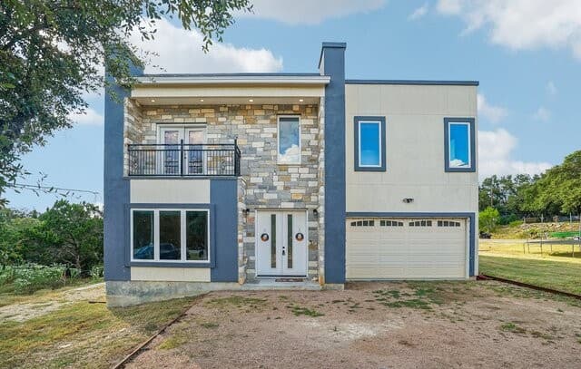 757 Canyon Bnd