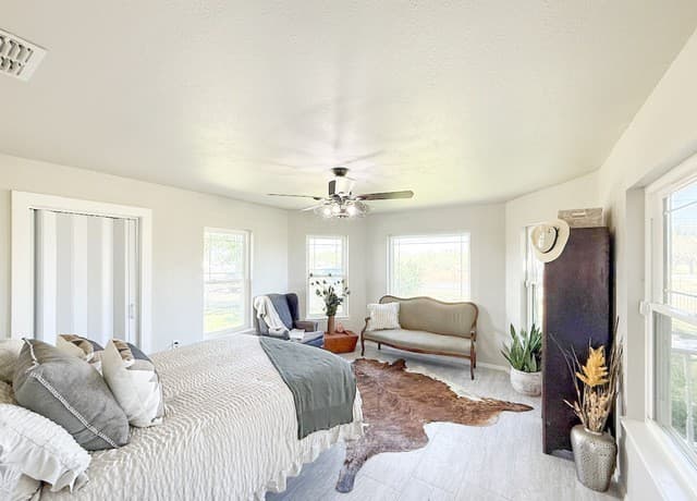 901  Zig Zag Ave, Devine, TX 78016 — photo 23