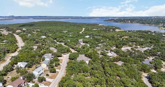 2220  Grandview Frst, Canyon Lake, TX 78133 — photo 9