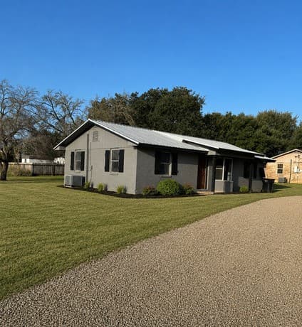 1012 E San Marcos St, Pearsall, TX 78061 — photo 2
