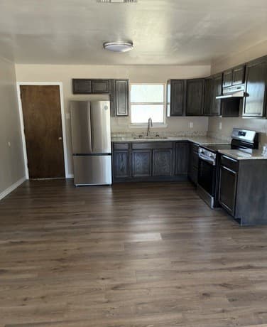 1012 E San Marcos St, Pearsall, TX 78061 — photo 3