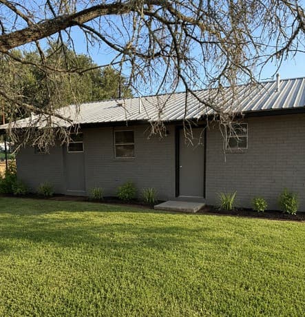 1012 E San Marcos St, Pearsall, TX 78061 — photo 6