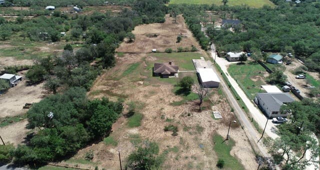 13450  Wheeler Rd, Atascosa, TX 78002 — photo 2