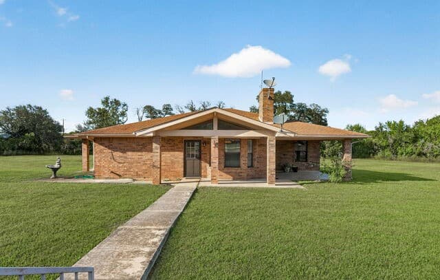 13450  Wheeler Rd, Atascosa, TX 78002 — photo 4