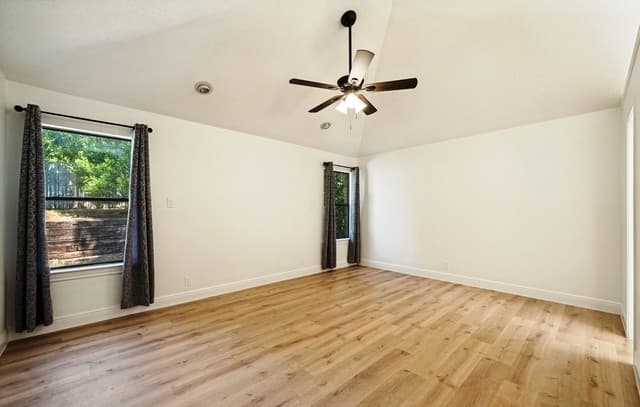 5851  Spring Village St, San Antonio, TX 78247 — photo 17
