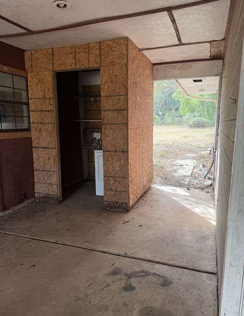 415  Se Main St, Stockdale, TX 78160 — photo 10