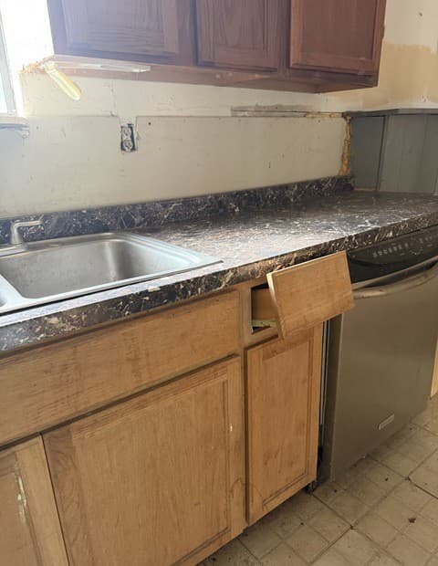415  Se Main St, Stockdale, TX 78160 — photo 6