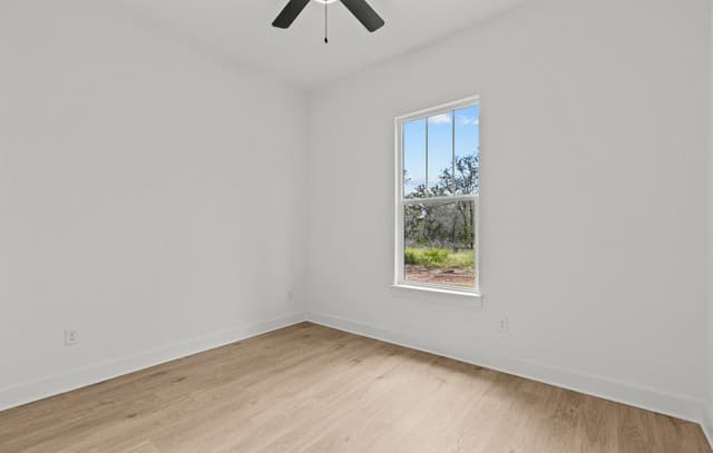 3515  County Road 676, Devine, TX 78016 — photo 18