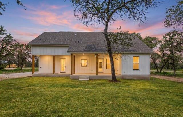 3515  County Road 676, Devine, TX 78016 — photo 22