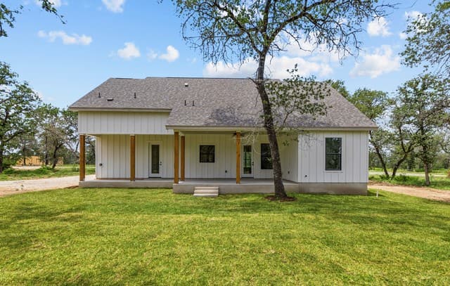 3515  County Road 676, Devine, TX 78016 — photo 23