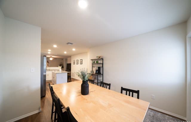 6330  Silver Pegasus, San Antonio, TX 78218 — photo 12