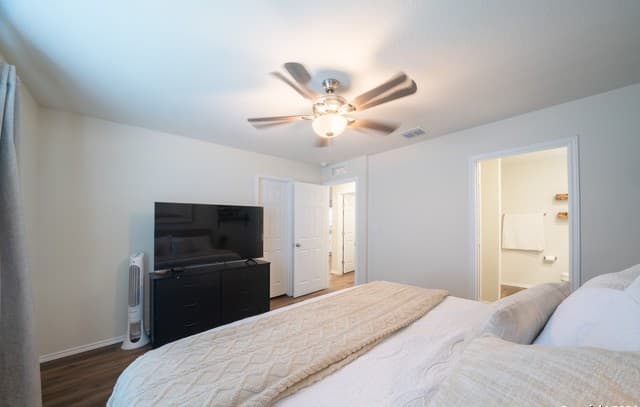 6330  Silver Pegasus, San Antonio, TX 78218 — photo 15