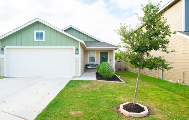 6330  Silver Pegasus, San Antonio, TX 78218 — photo 2