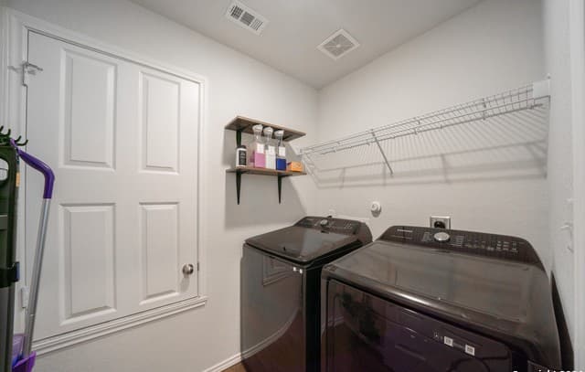 6330  Silver Pegasus, San Antonio, TX 78218 — photo 21