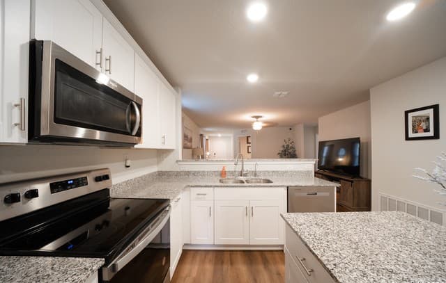 6330  Silver Pegasus, San Antonio, TX 78218 — photo 8