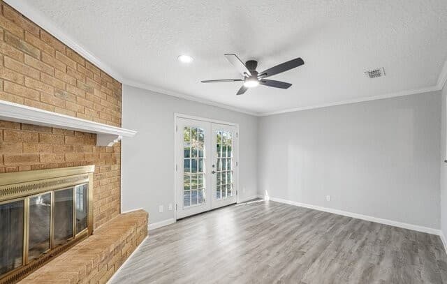 554  Kate Schenck Ave, San Antonio, TX 78223 — photo 3