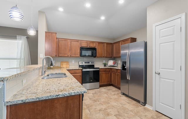 301  Brahma Way, Cibolo, TX 78108 — photo 12