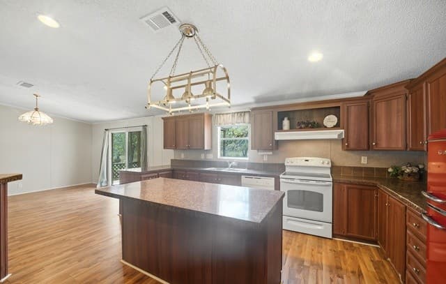 100  Sandy Oak Ln, Stockdale, TX 78160 — photo 12