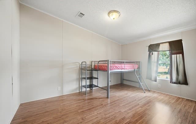 100  Sandy Oak Ln, Stockdale, TX 78160 — photo 19