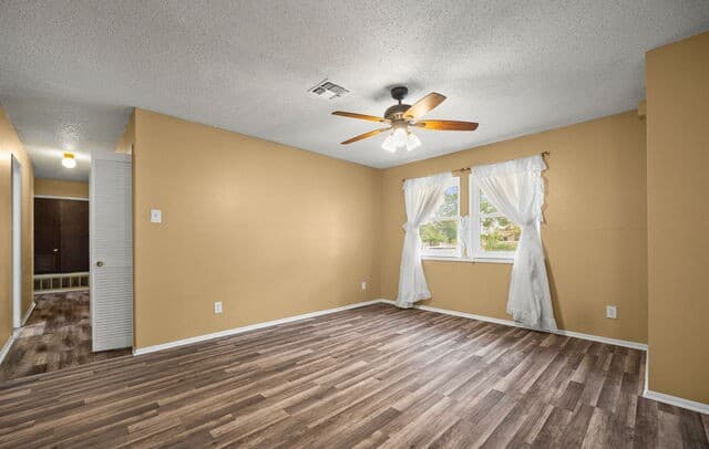 1033 E Live Oak, Schertz, TX 78154 — photo 20