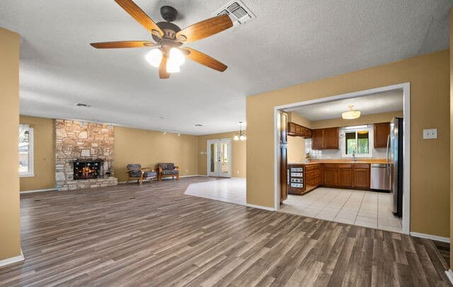 1033 E Live Oak, Schertz, TX 78154 — photo 21