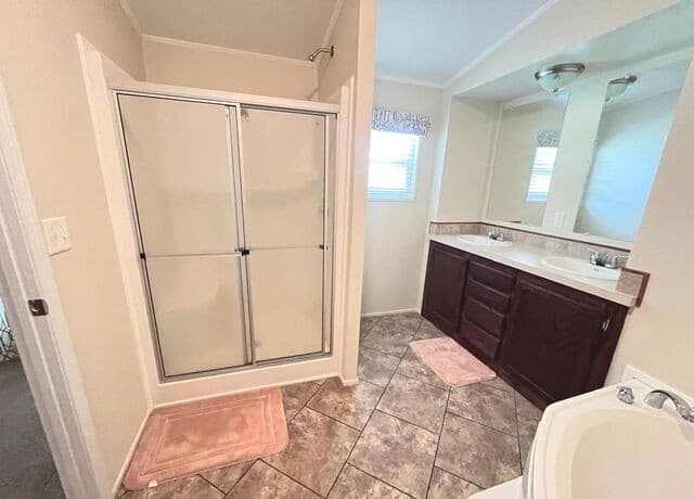13808-II  Greenwood, Atascosa, TX 78002 — photo 2