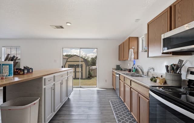 652  Cherokee Blvd, New Braunfels, TX 78132 — photo 9