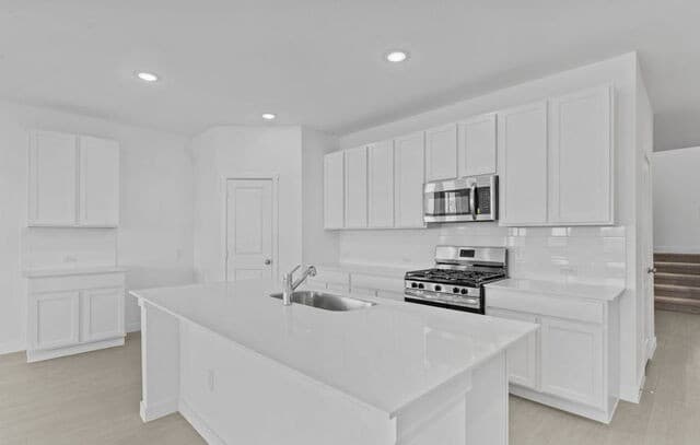 8515  Utopia Gdns, San Antonio, TX 78223 — photo 11