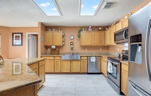 8643  Park Olympia, Universal City, TX 78148 — photo 11