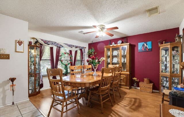 8643  Park Olympia, Universal City, TX 78148 — photo 5