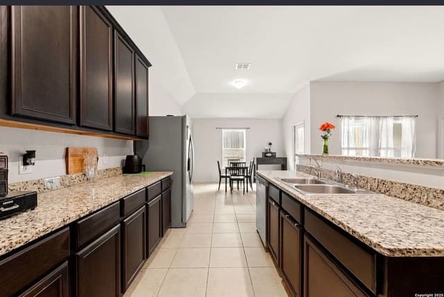 231  Azalea Way, New Braunfels, TX 78132 — photo 5