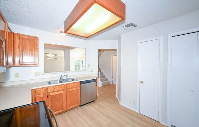 7738  Bayberry, San Antonio, TX 78240 — photo 15