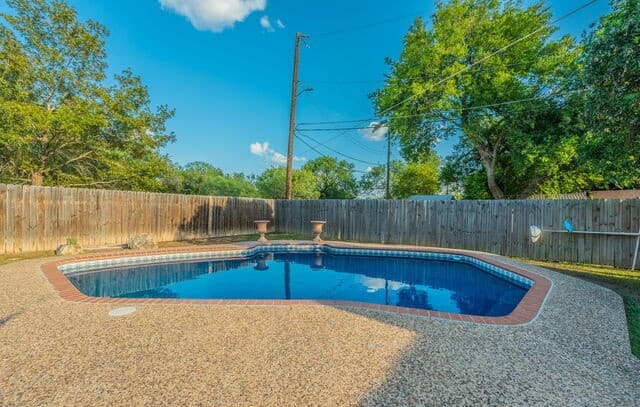 8206  Forsen Dr, San Antonio, TX 78224 — photo 15