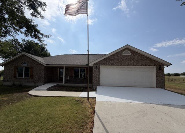 433 W Klein Rd