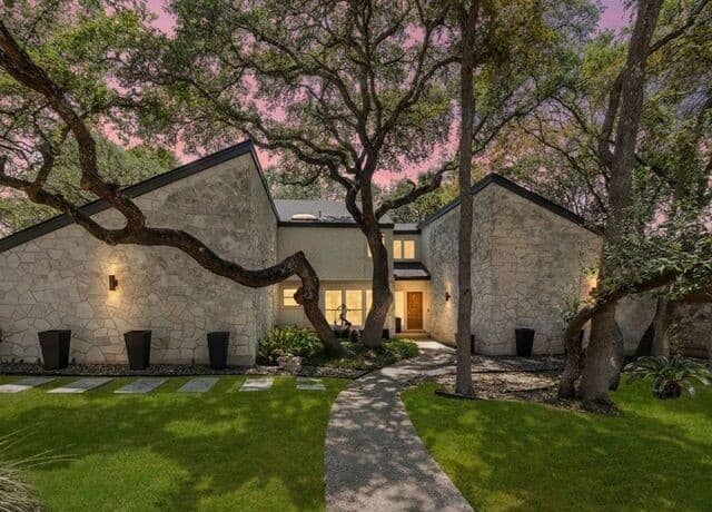 434  Arch Bluff