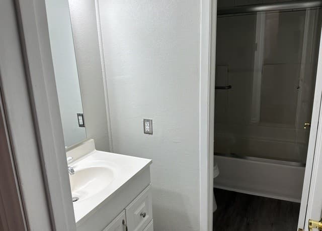 7322 Oak Manor Unit 36