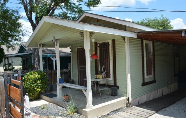 216 N Pinto St, San Antonio, TX 78207 — photo 4