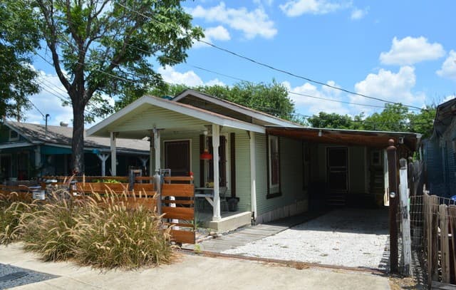 216 N Pinto St, San Antonio, TX 78207 — photo 5