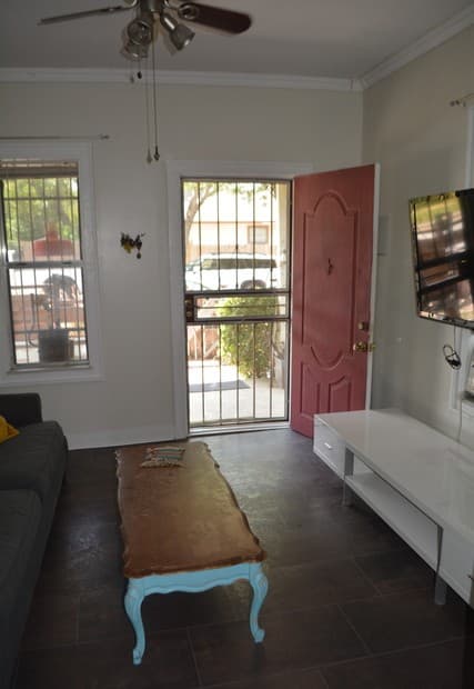 216 N Pinto St, San Antonio, TX 78207 — photo 7