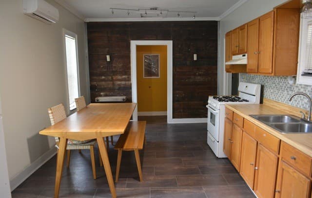 216 N Pinto St, San Antonio, TX 78207 — photo 9