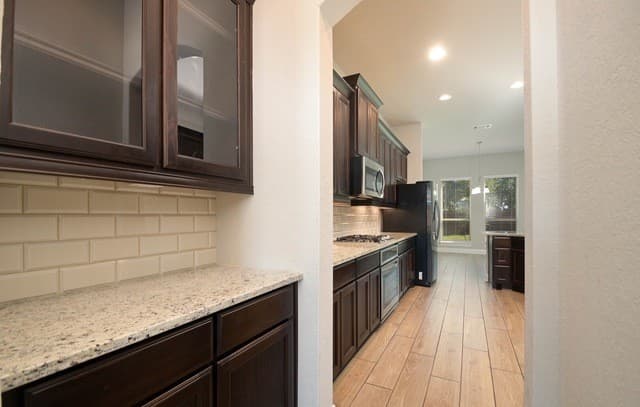 27426  Camellia, Boerne, TX 78015 — photo 4